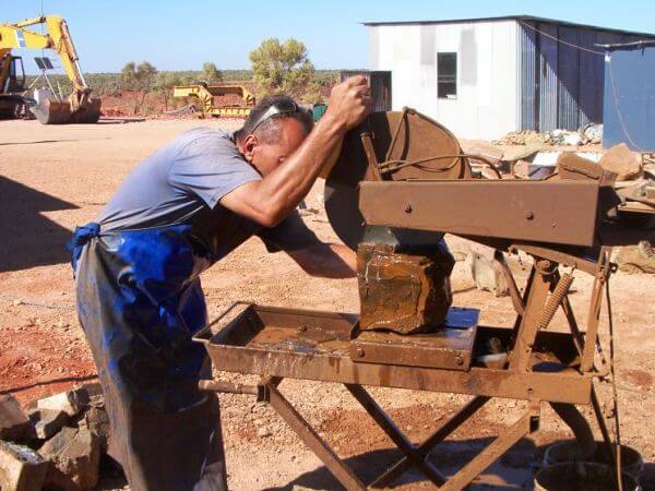 Boulder Opal Mining